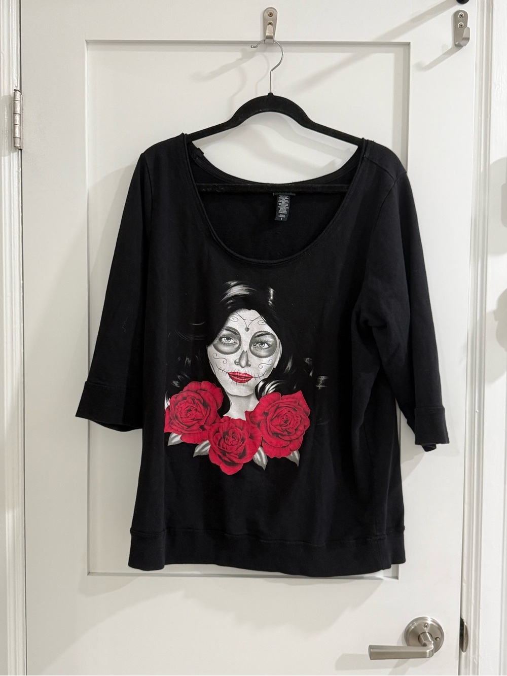 Torrid black off the shoulder sweatshirt w/ dia de muertos graphic (fair)